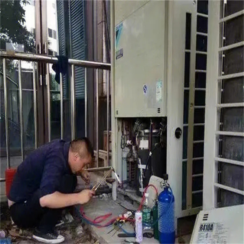 深圳宝安机场学校修柜机空调维修服务